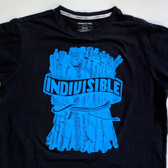 Black Size Med Kenneth Cole T-Shirt with Vibrant Blue Indivisible Graphic - Picture 4 of 8